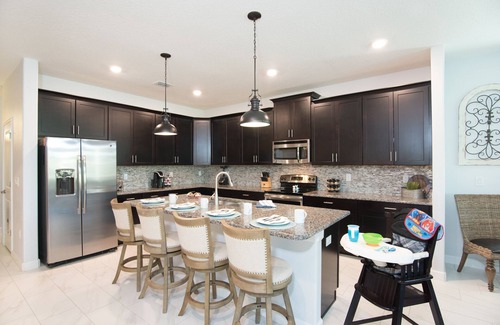 Loughman House | Free pool & spa heat, free grill, Theater Room, Kids Play Rooms, Pool Home