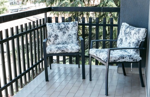 Terni Apartment | (free WI-FI, PARKING, SMART TV, AIR-CONDITIONING)