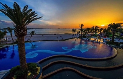 Central District Apartment | *FREE WIFI* HIGH FLOOR@COUNTRY GARDEN DANGA BAY