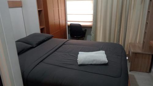 Java Apartment | FREE WIFI, NETFLIX, SMART TV, MINERAL WATER, AMENITIES - Studio with Foldable Wall Bed at Serpong Garden Apt