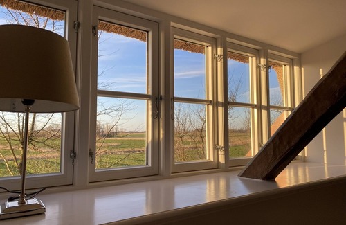 Tating House | Freistehendes Reetdach-haus "diedeichkate" in Tating für 12 Personen