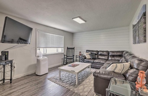 Fremont House | Fremont Home, Near Reservoirs and Hiking Trails