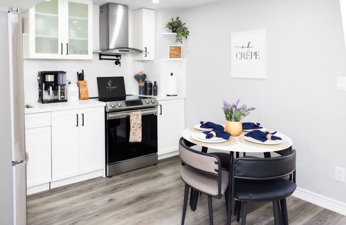 Brampton Apartment | French Charm in Brampton. 2 Bdr Apt Family Friendly!