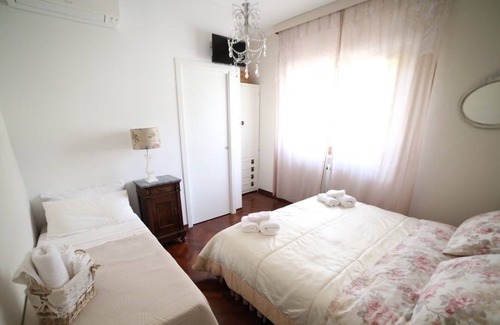 Colonnella Bed & Breakfast | French "Toulon" room
