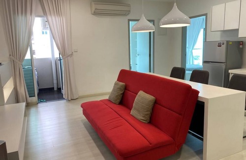 George Town Condo | French Window + Seaview Sunrise Balcony IDEAL