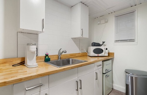 Sylvan Beach Apartment | `Frenchman`s Refuge` - Steps to Sylvan`s Sand!