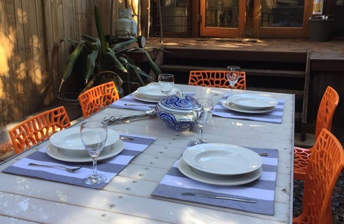 Newtown House | Fresh clean & bright - Newtown house opp park, walk to station