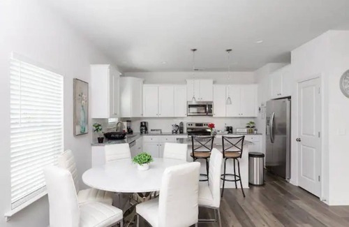 Charlotte House | Fresh & Comfy Near Uptown w/HotTub & Private Yard