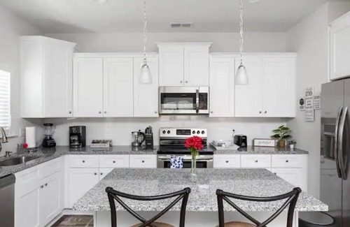 Charlotte House | Fresh & Comfy Near Uptown w/HotTub & Private Yard