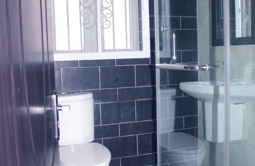 Uyo Hotel | Fresh Spring Hotels & Towers