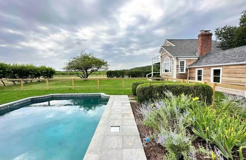 Cutchogue House | Freshly updated farmhouse on 66 acres right in the heart of the North Fork