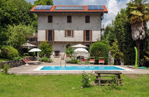Vacciago Apartment | Frey apt. 1 + Frey apt. 2 at Lake Orta with garden and pool