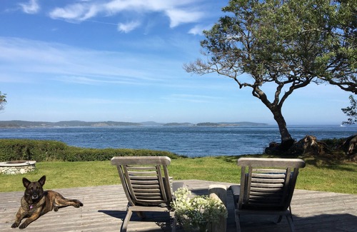 Friday Harbor House | Friday Harbor 2-acre WATERFRONT surrounded by National Park