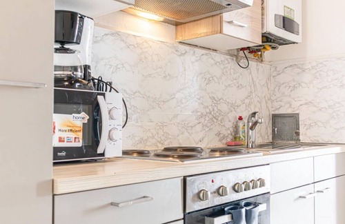 Meidling Apartment | Friendly 2BR Apt. Near U6 Station am Schöpfwerk