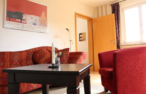 Hilders Apartment | friendly, bright apartment, modern furnishings