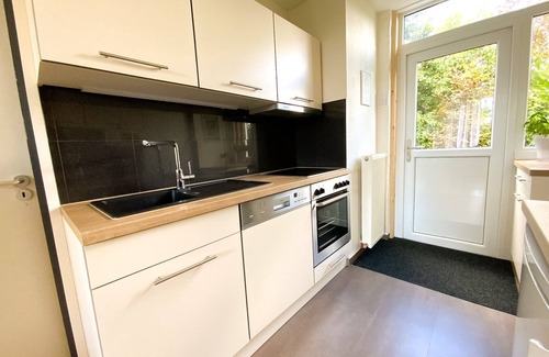 Lemmer House | Friendly bungalow behind the dike to the IJsselmeer and beach - Wi-Fi