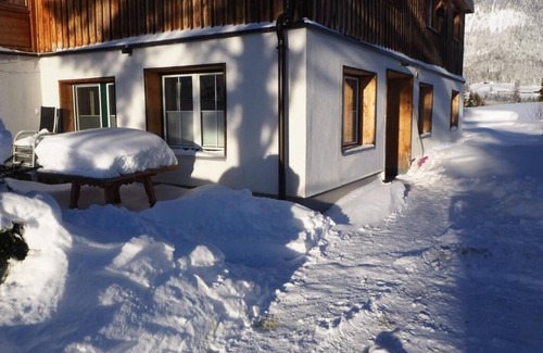 Mitterberg Apartment | Friendly family apartment in a quiet location with a view of the Grimming