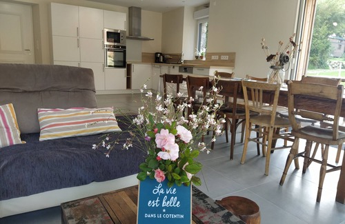 Les Moitiers-d'Allonne Cottage | Friendly cottage 4 km from the sea Ideal Family/Friends