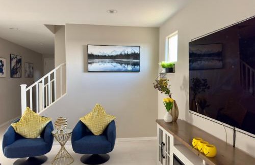Laveen House | Friendly Host Near Loop 202 with Mountain views