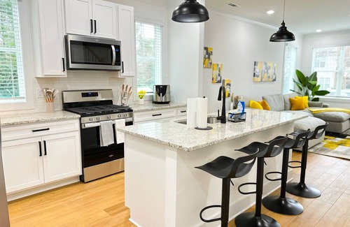 Northeast Raleigh House | Friends and Family Home|Game Room|Prime Location