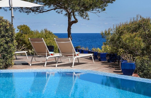 Provensals Villa | Front-Line Sea Villa In Mallorca. Up to 6 Guests