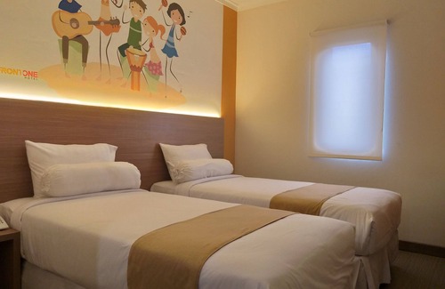 Tulungagung Hotel | Front One Hotel Tulungagung