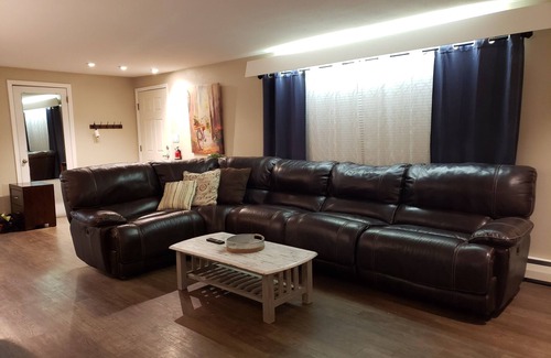 Cheyenne Meadows House | Front Range View, 7 Mins to Downtown