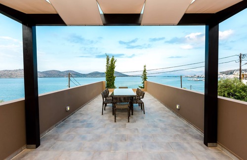 Mavrikiano Villa | Front row sea view villa
