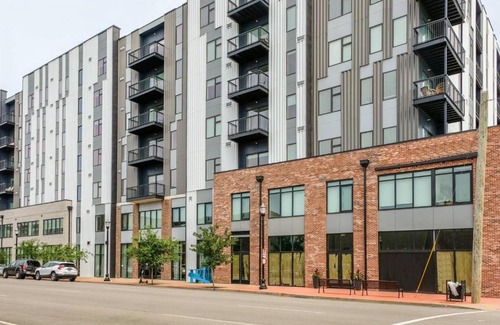 Butchertown Apartment | FRONTDESK Main & Clay Apts Louisville