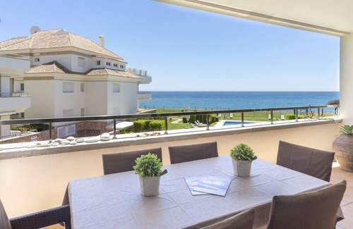 New Golden Mile Apartment | Frontline beach apartment in Guadalmansa Playa
