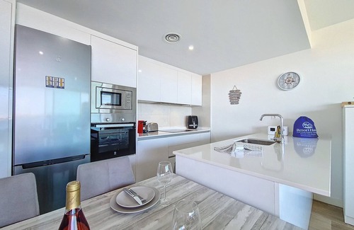 Diputacion de Rincon de San Gines Apartment | Frontline with Sea and Pool Views, Parking
