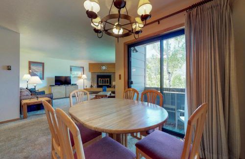 Mountain House Apartment | Frostfire Condominiums B19