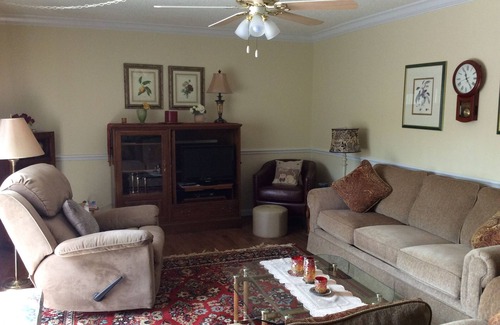 Biggar House | Ft. Myers Townhome With All The Comforts