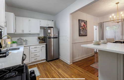 Lansing House | Full 3 bed home close Sparrow hospital, downtown and MSU, pet friendly!