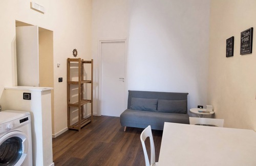 Naples City Centre Apartment | Full apartment with 3 bedrooms - 3 en suite bathrooms + kitchen and living room