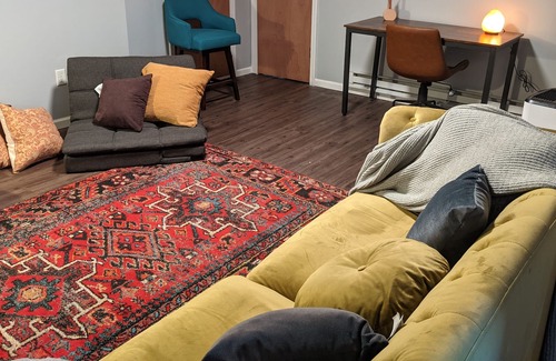 Independence Apartment | Full apt with private entrance, off street parking, HUGE backyard! close to Ark!