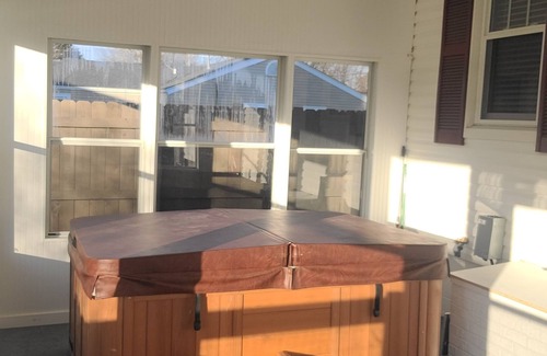 Wilmington House | Full basement apartment quiet comfy 1-bedroom with Hot tub and fireplace