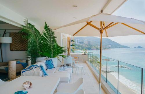 South Shore Hotel Area Apartment | Full Floor Beachfront Luxury Apartment