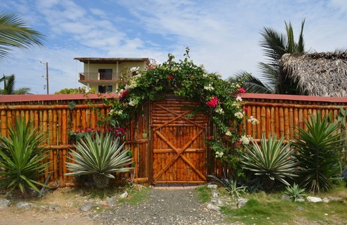 Puerto Cayo Apartment | Full, Furnished Apartment with an Ocean View