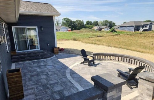 Oshkosh House | Full home available for EAA 2025. Minimum 7 day rental.