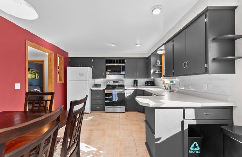 Appleton House | Full house with fun game room in quiet residential neighborhood