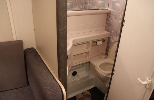 Albertslund House | Full Service - Caravan