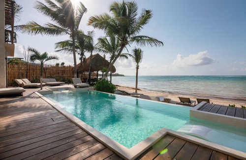 Soliman Bay Villa | Full Service Luxury Beach Villa including chef, chauffeur+