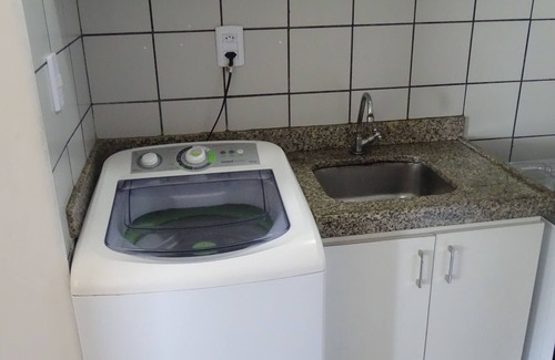 Fortaleza Apartment | Fully air-conditioned apartment in Meireles, 350 meters from the Fortaleza coast.