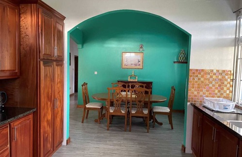 Roseau Villa | Fully air-conditioned 4-bedroom villa with WiFi in Roseau