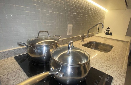 Vila Nair Apartment | Fully equipped studio WiFi, AC Sao Paulo metro Sacoma Paulista Congonhas Airport