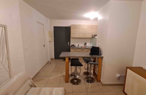 Papeete Apartment | Fully equipped studio in Papeete, air-conditioned with elevator
