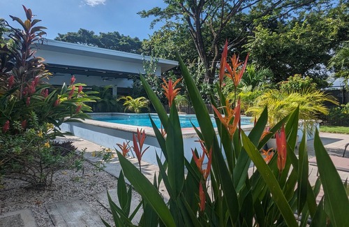 Samara House | Fully equipped studio, short walk to beach, stores and restaurants
