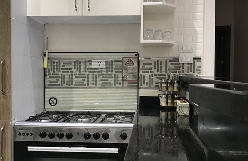 6th of October City Apartment | Fully furnished apartment 5 mins from Giza Pyramids and the Egyptian big Museum