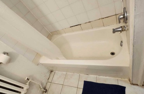 Birch Cliff Apartment | Fully furnished 1 bedroom apartment at Kingston and Warden in Toronto